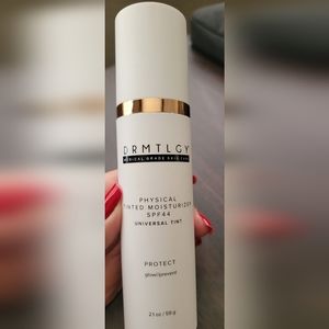 DRMTLGY Universal Tinted Moisturizer SPF44